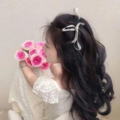 昨夜泪痕干